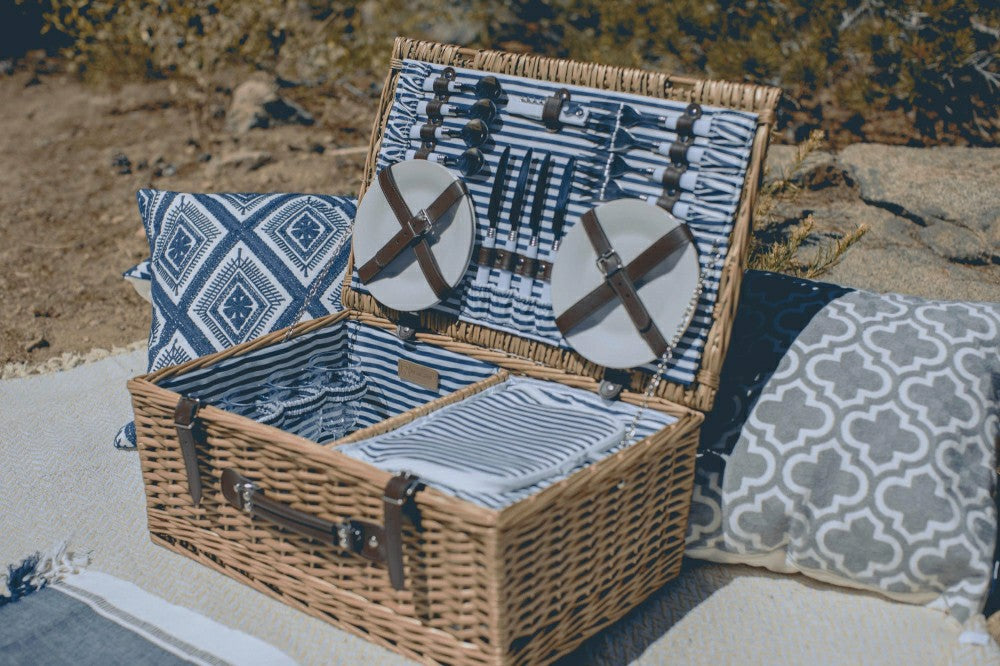 Belmont Picnic Basket | Plow & Hearth