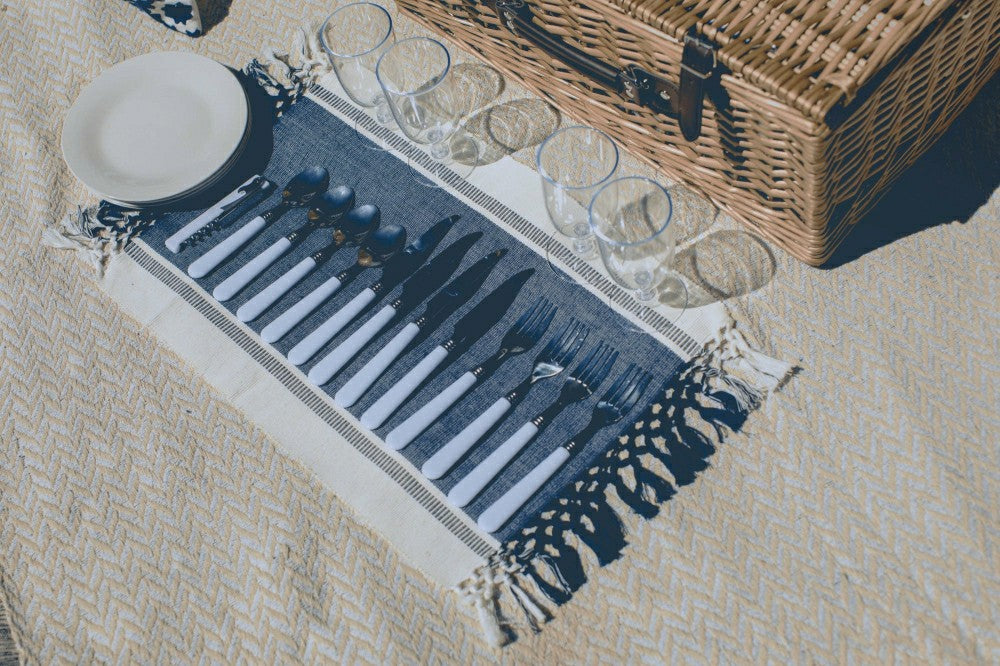 Belmont Picnic Basket | Plow & Hearth