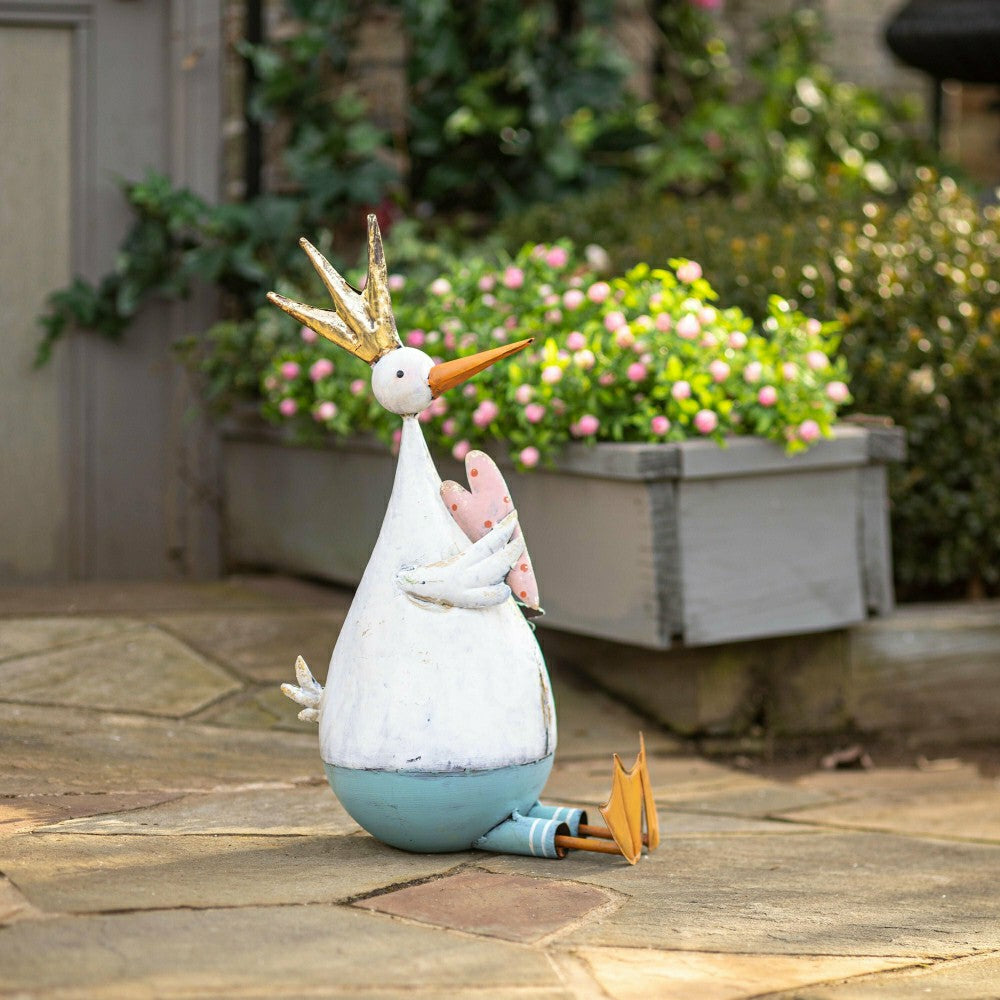 Metal Duck With Heart Garden Statue | Plow & Hearth