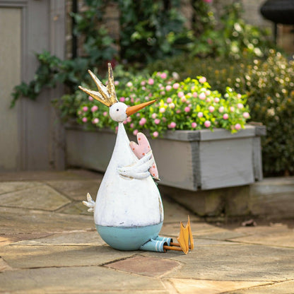 Metal Duck With Heart Garden Statue | Plow & Hearth