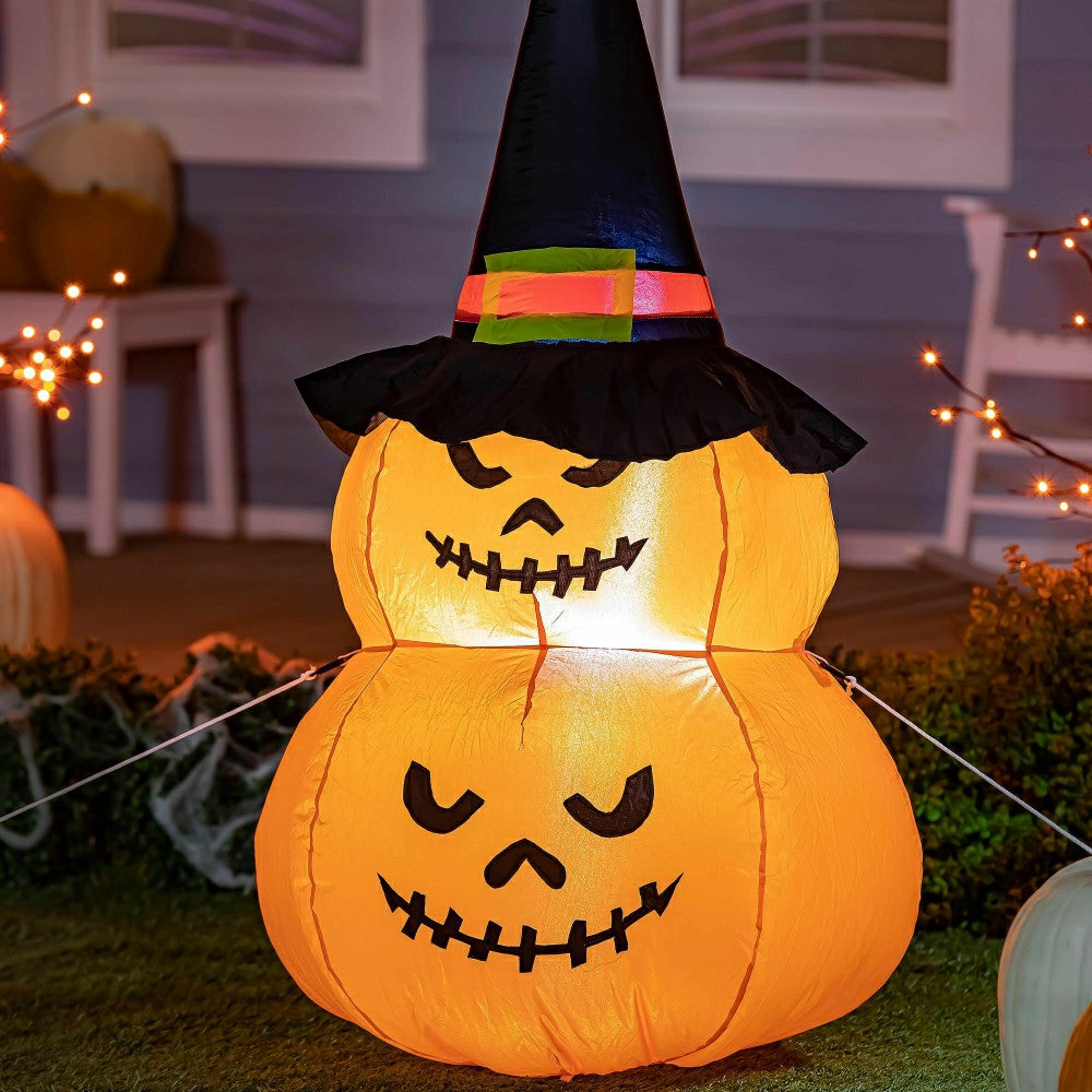 Lighted Stacked Jack-O-Lanterns Halloween Inflatable | Plow & Hearth