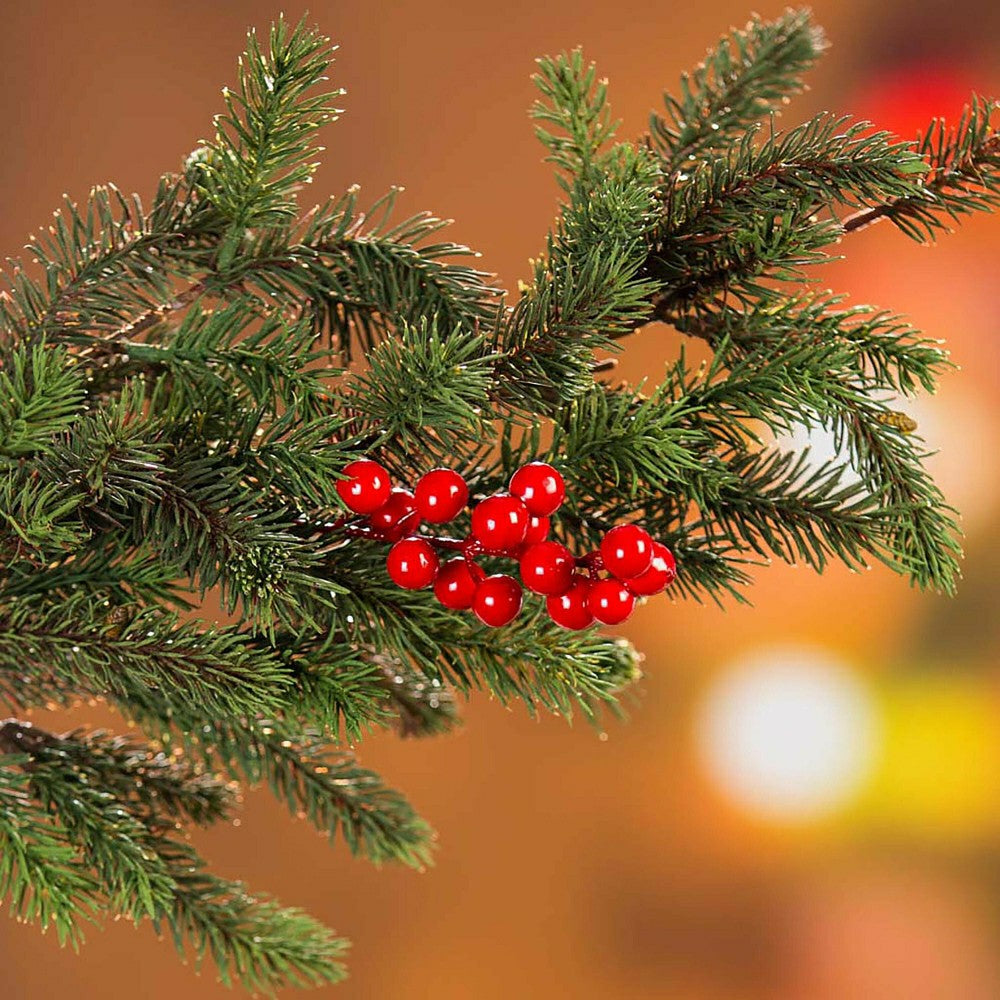 Classic Cardinal Complete Christmas Tree Kit with 250 Lights and 140 D | Plow & Hearth