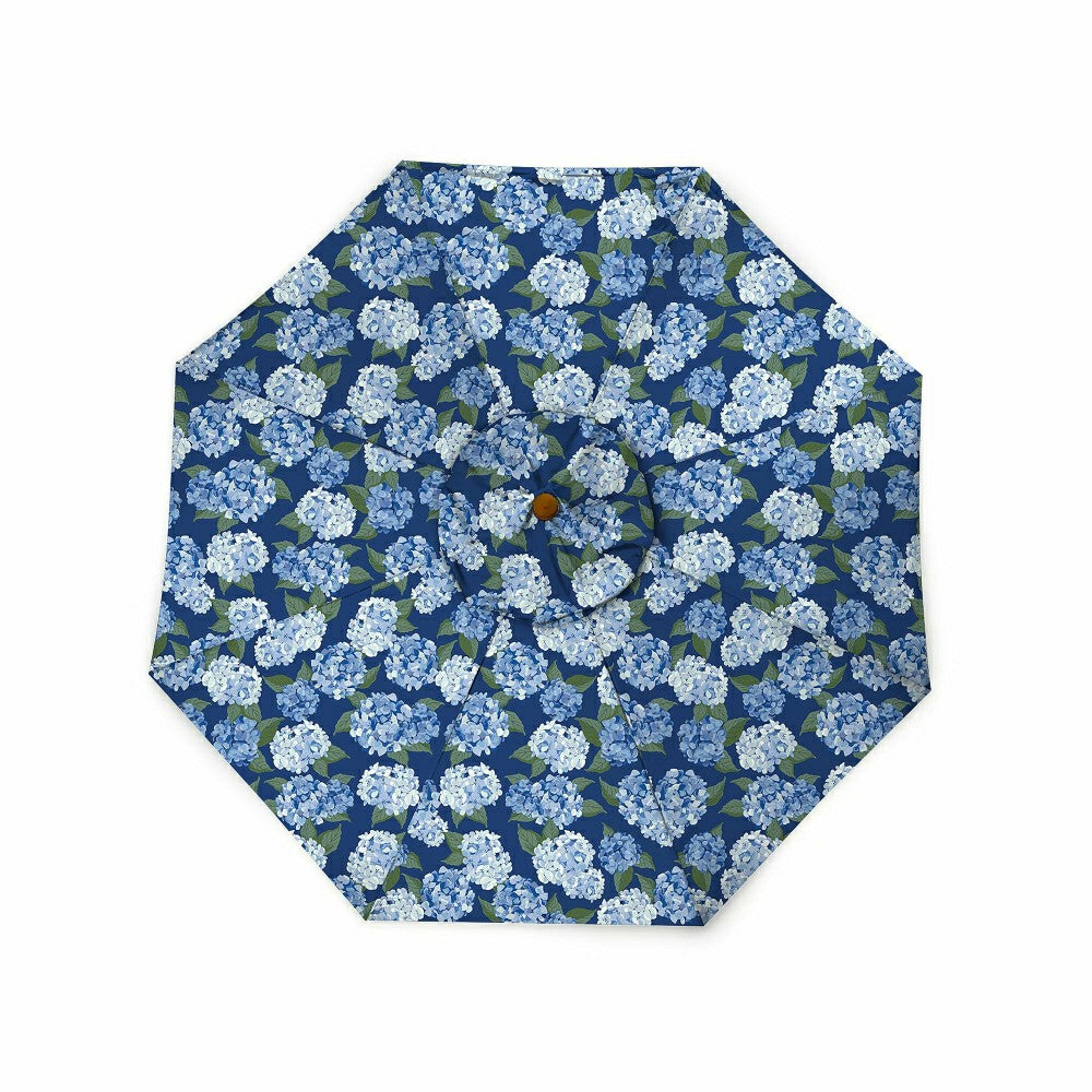 Classic Market Umbrella with Aluminum Pole, 7' dia. | Plow & Hearth