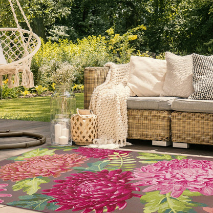 Indoor/Outdoor Chrysanthemum Polypropylene Rug, 4'10" x 7'6" | Plow & Hearth