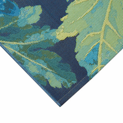 Indoor/Outdoor Chrysanthemum Polypropylene Rug, 4'10" x 7'6" | Plow & Hearth