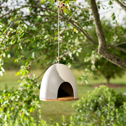 Igloo Shaped Birdhouse | Plow & Hearth