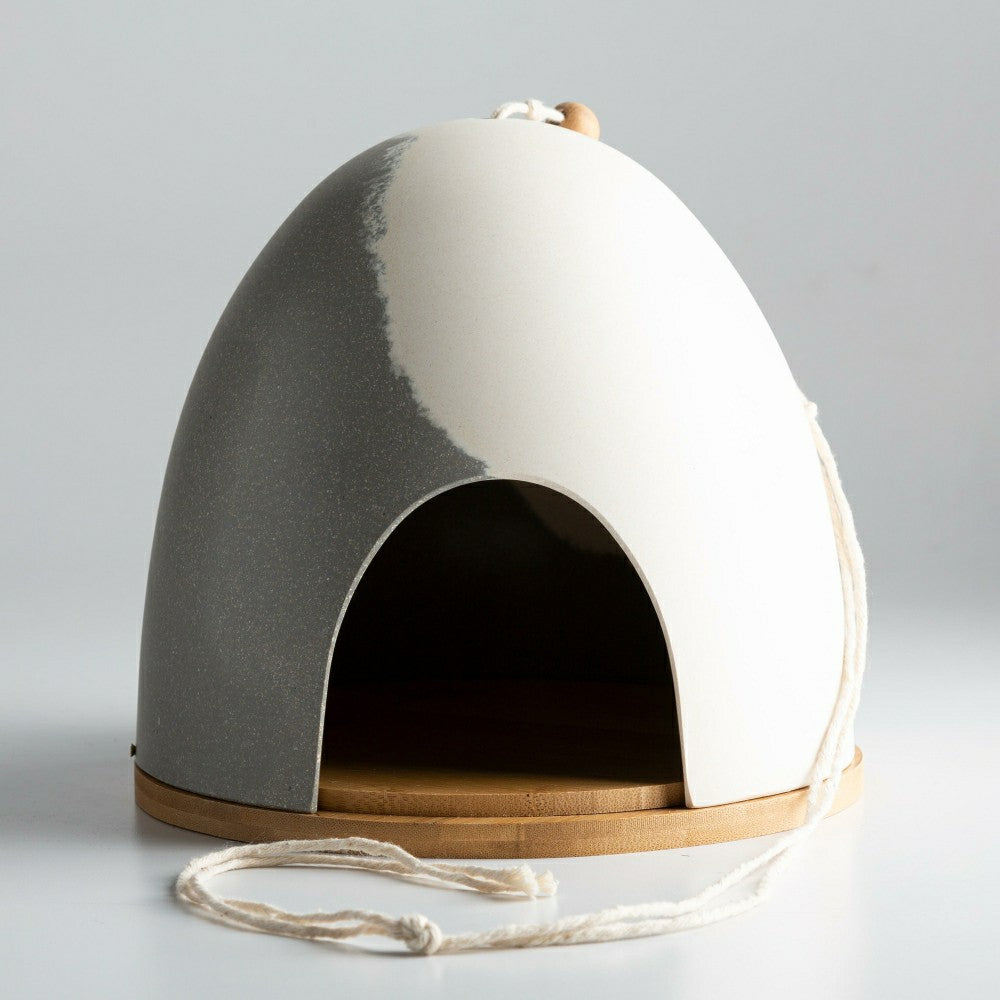 Igloo Shaped Birdhouse | Plow & Hearth