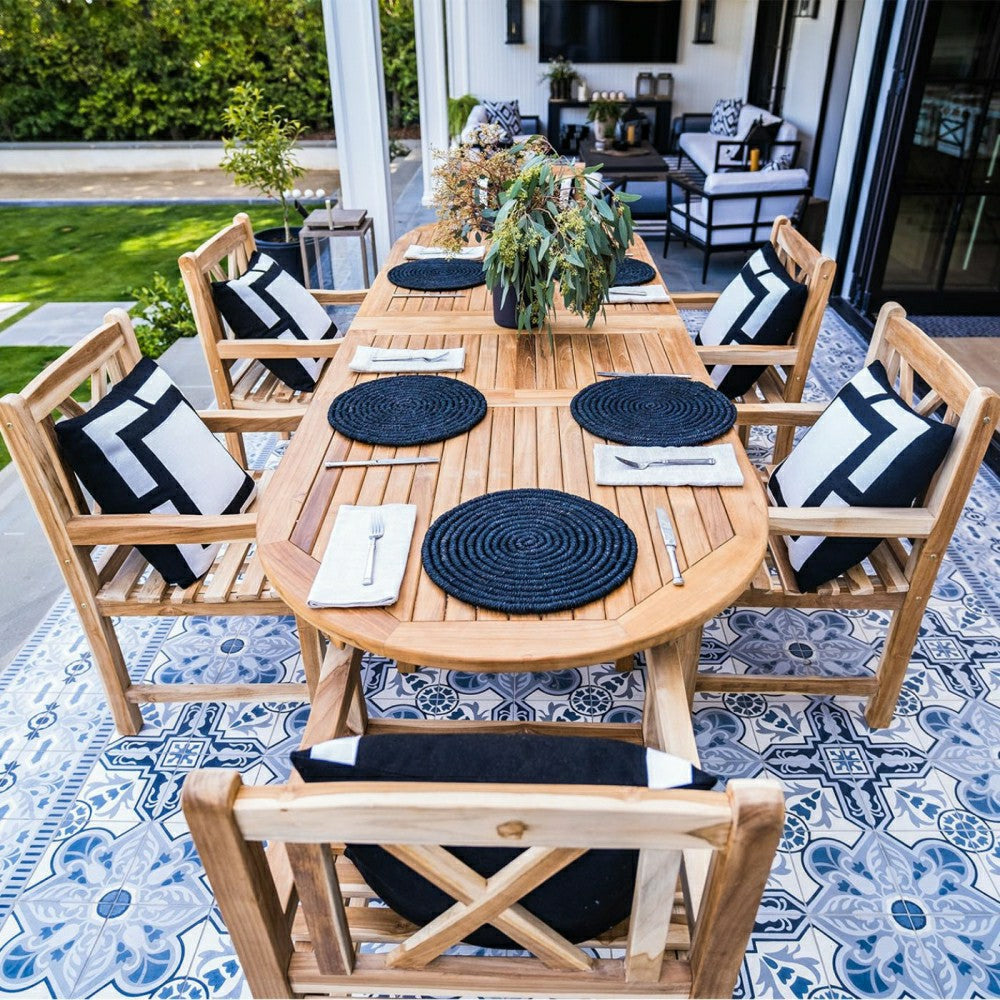 Åre Natural Teak Outdoor Patio Dining Chair with Arm Rests | Plow & Hearth