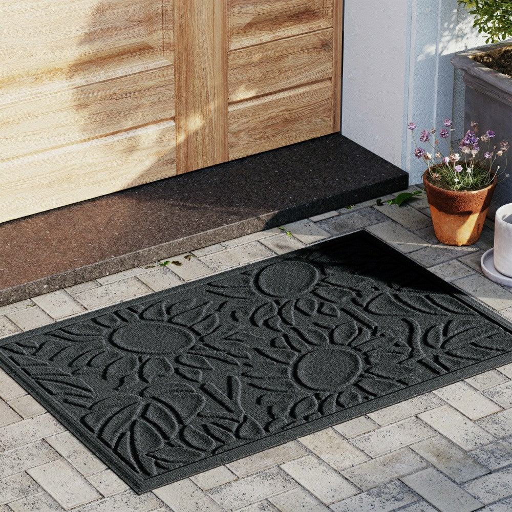 Sunshine Day Indoor/Outdoor Door Mat, 2'x3' | Plow & Hearth