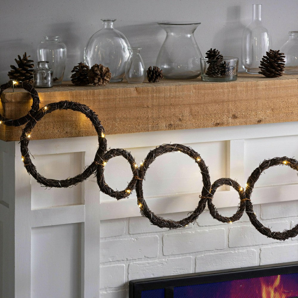 Lighted Grapevine Holiday Garland | Plow & Hearth