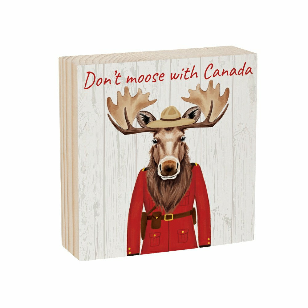 Canada Pride Mini Plock (6"x6”x1.9“) | Plow & Hearth