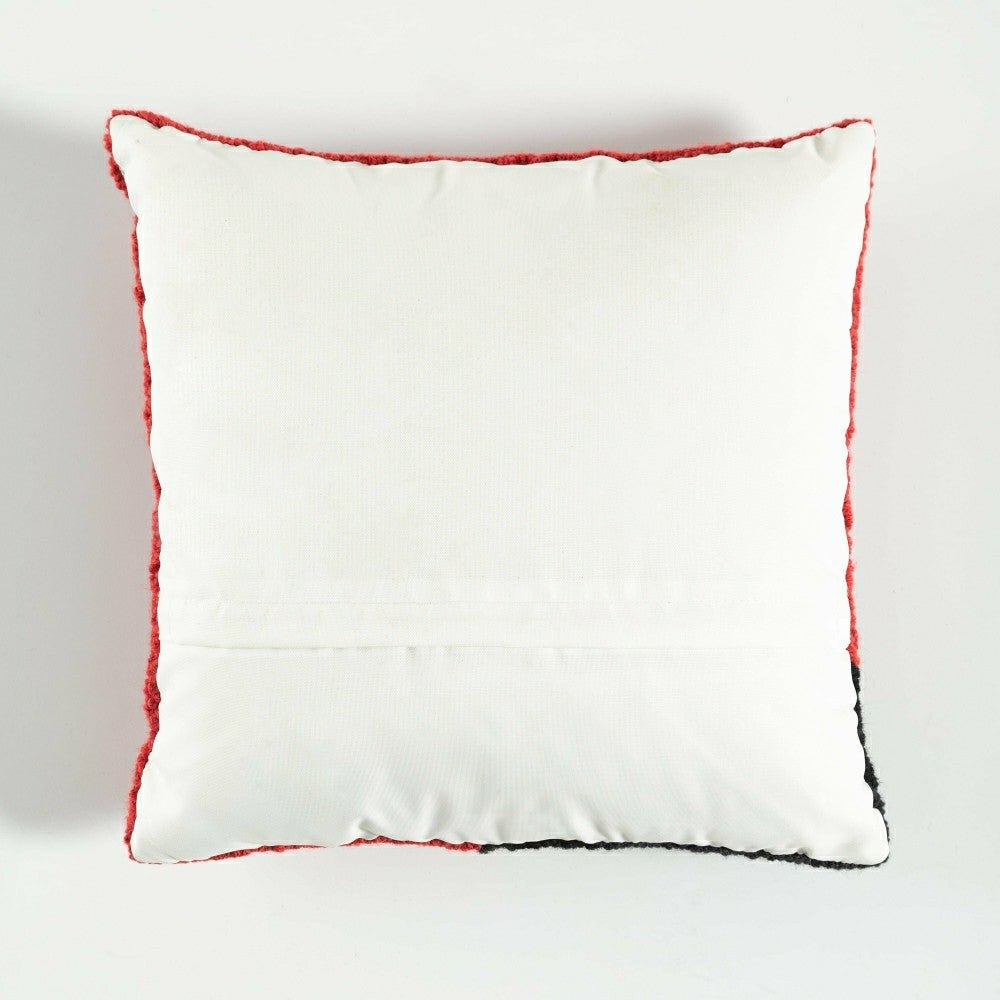 Holiday German Shepherd with Wreath Hand-Hooked Wool Throw Pillow | Plow & Hearth