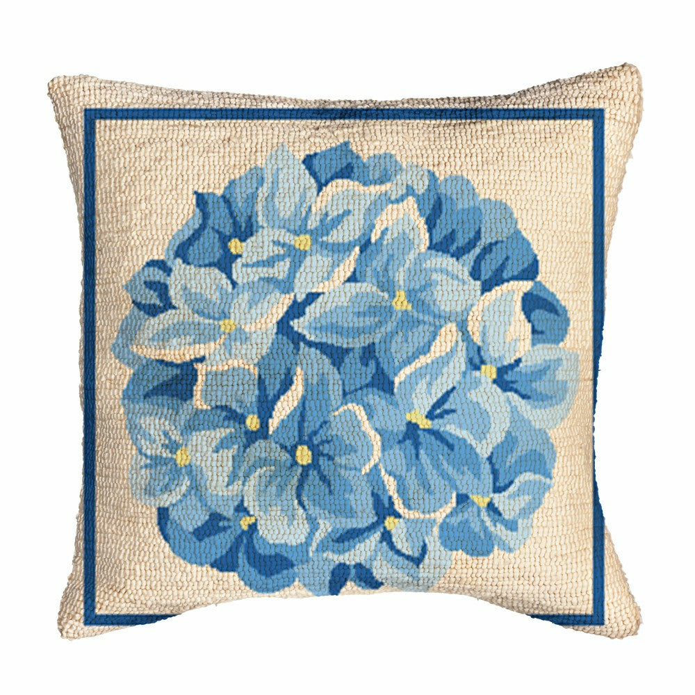 Indoor/Outdoor Greenery Shaped Hooked Polypropylene Throw Pillow 18"x1 | Plow & Hearth