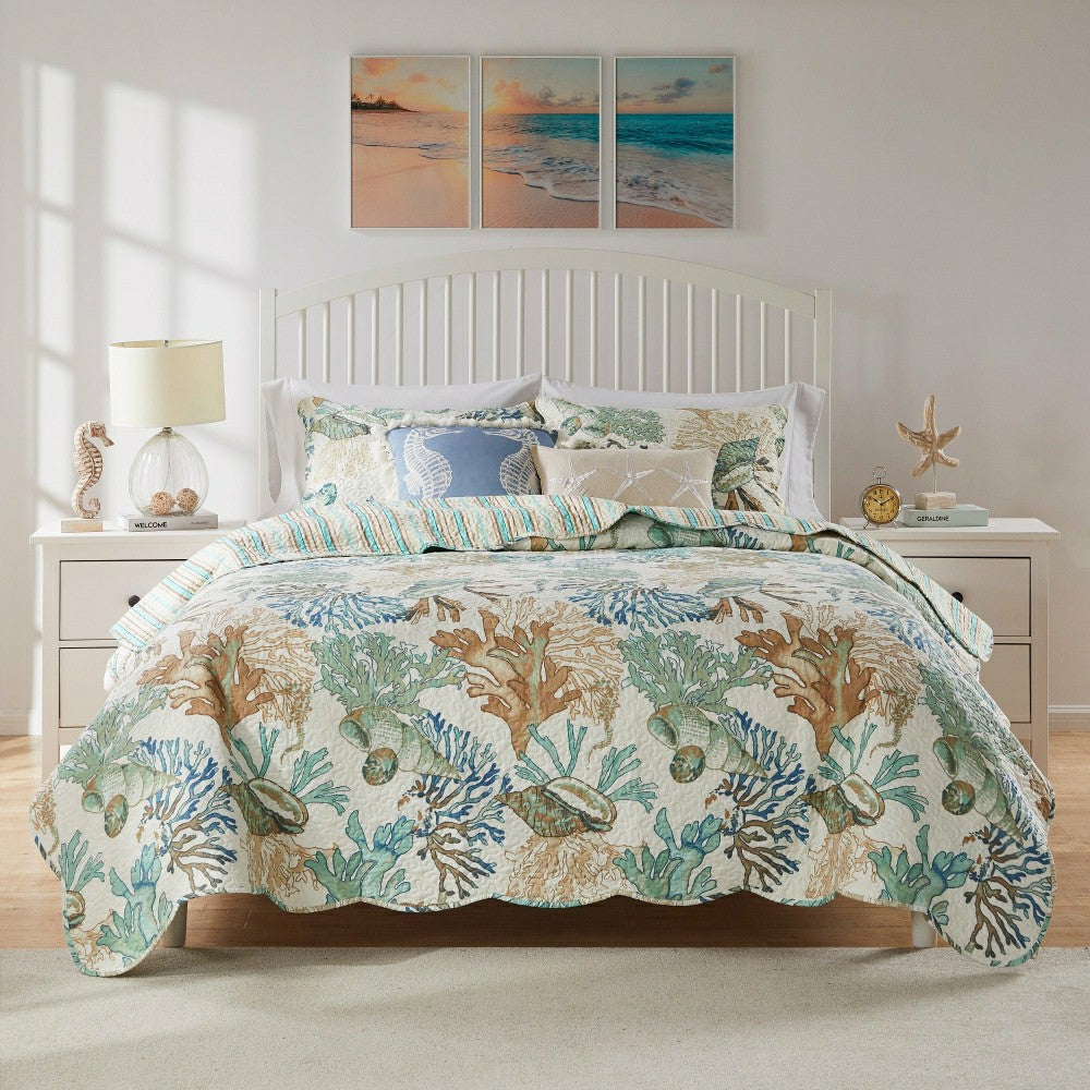 Atlantis Jade Reversible Bedding | Plow & Hearth