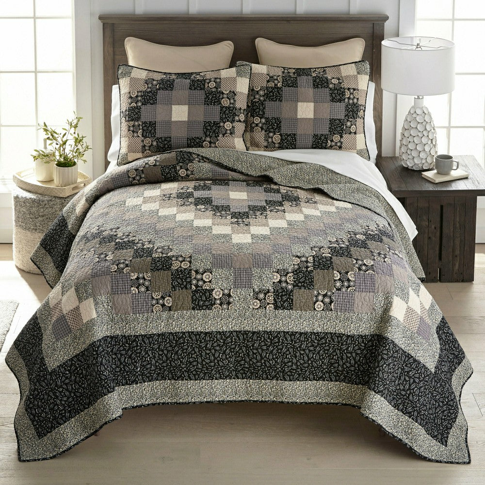 Lexington Trip Quilt Set | Plow & Hearth