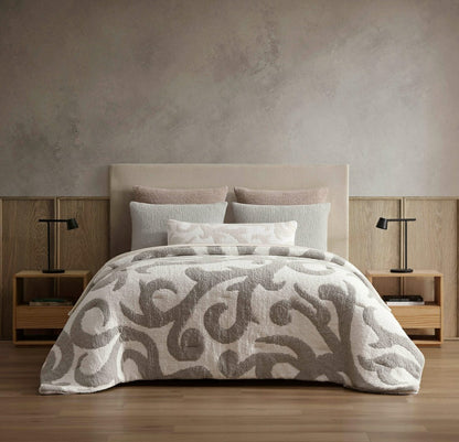 Snug Casablanca Comforter | Plow & Hearth