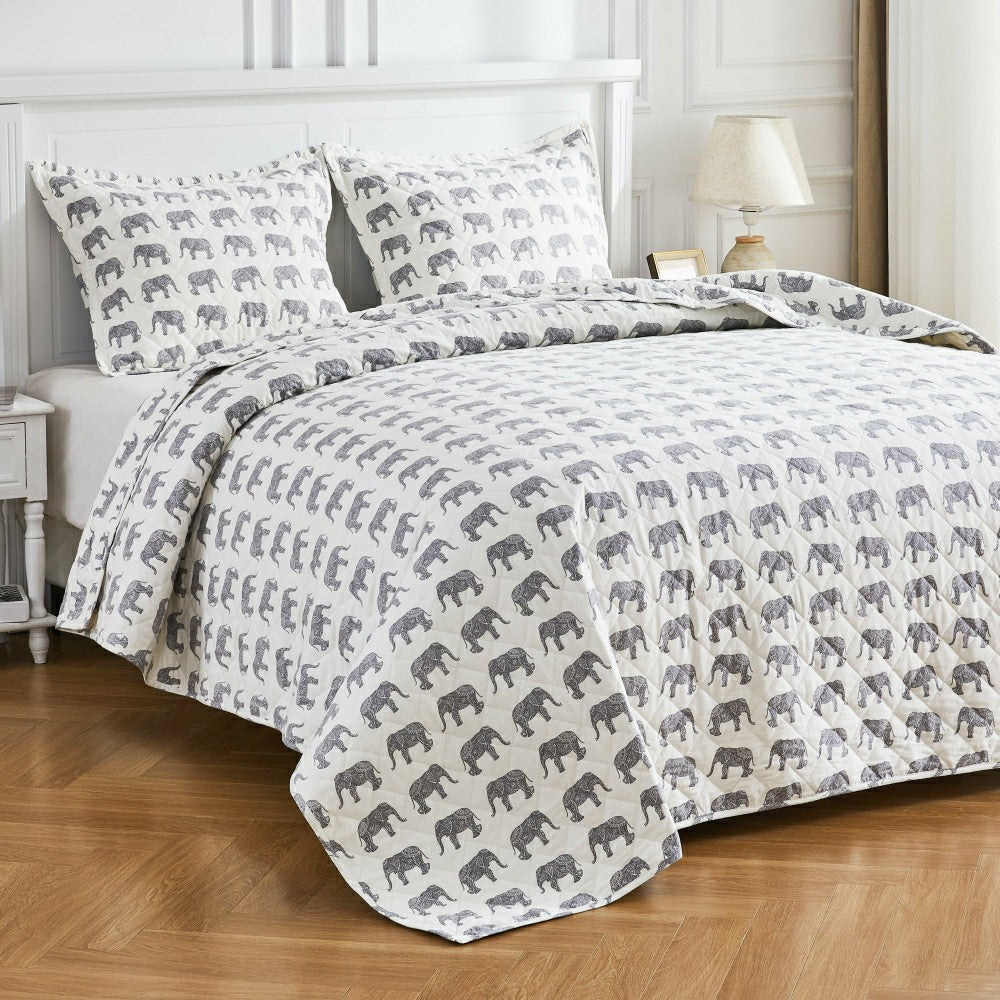 Elephants Cotton Flannel Quilt Set | Plow & Hearth