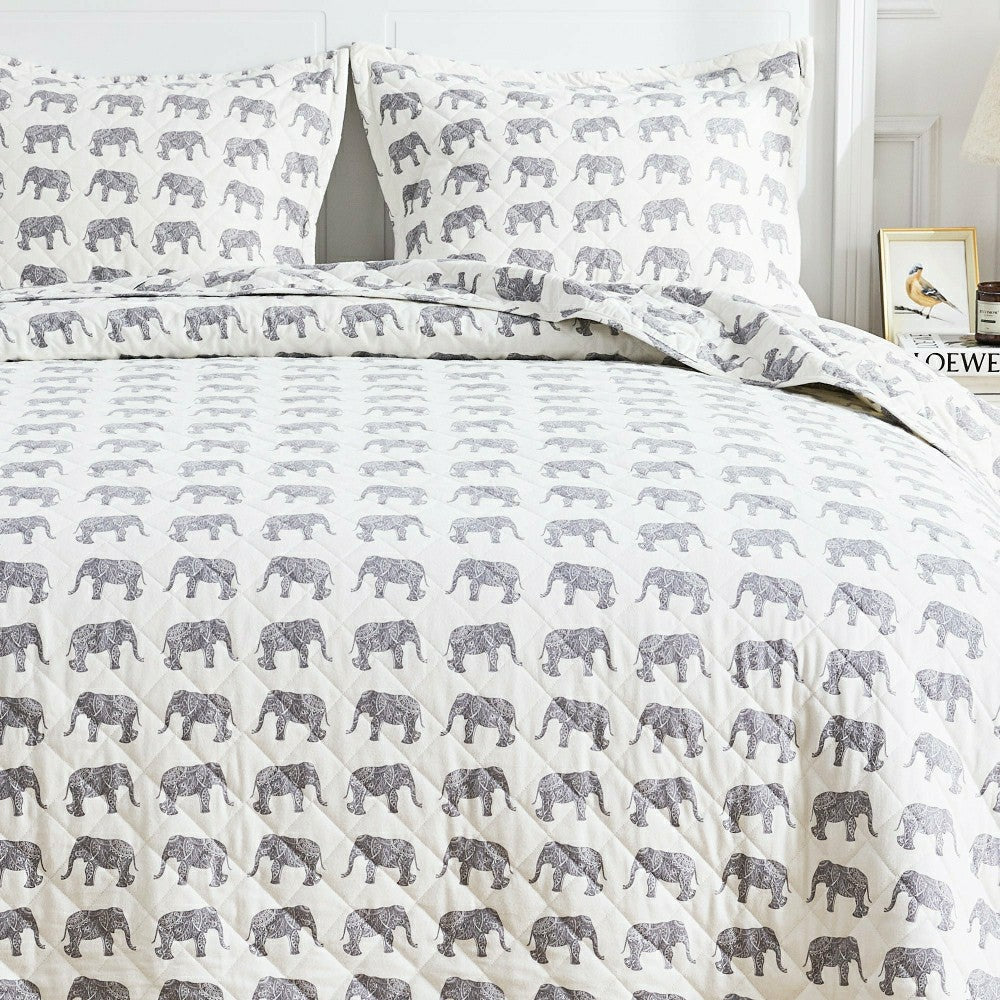 Elephants Cotton Flannel Quilt Set | Plow & Hearth