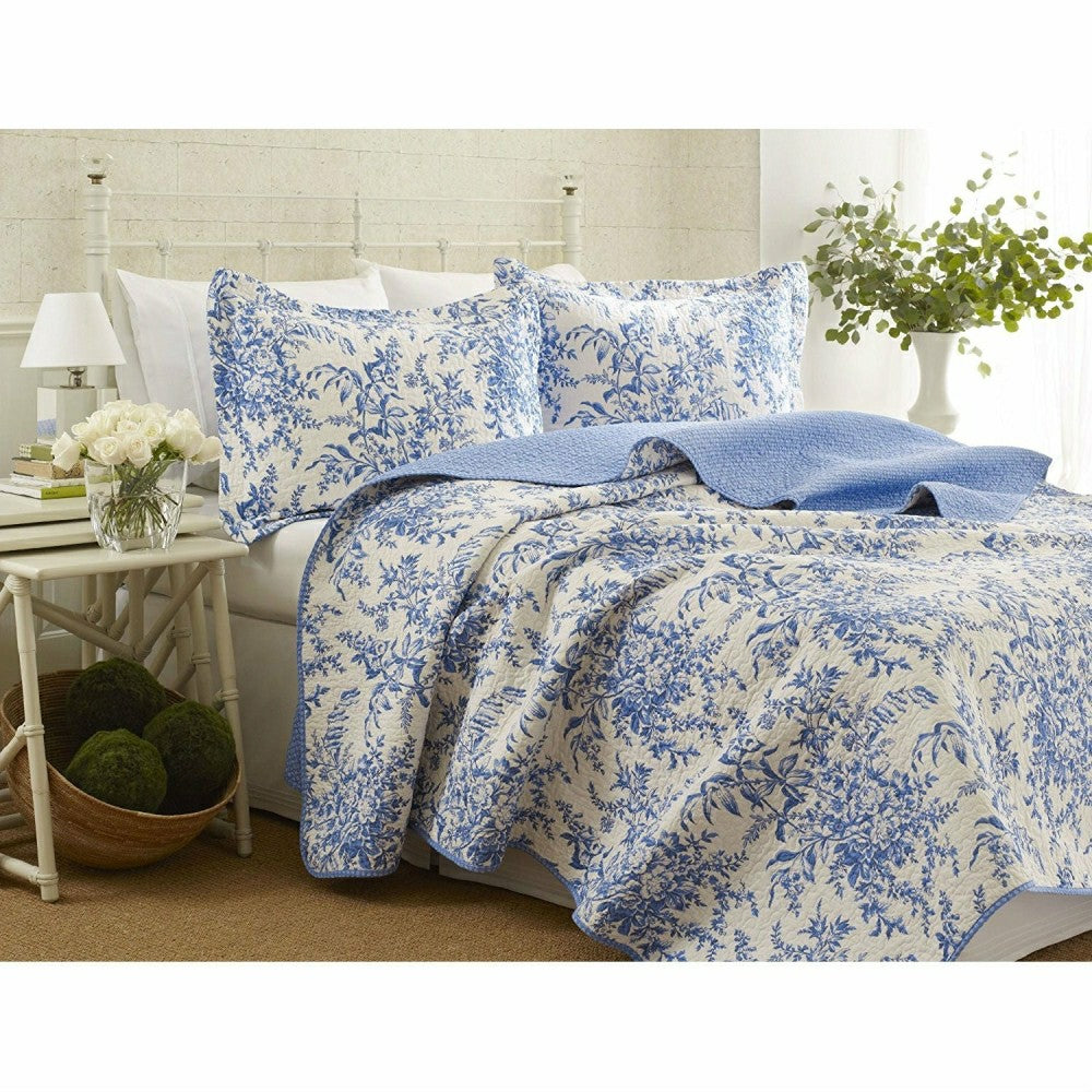 King size 100-Percent Cotton Quilt Bedspread Set with Blue White Flora | Plow & Hearth