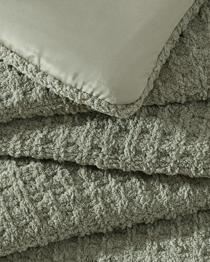 Snug Waffle Comforter | Plow & Hearth
