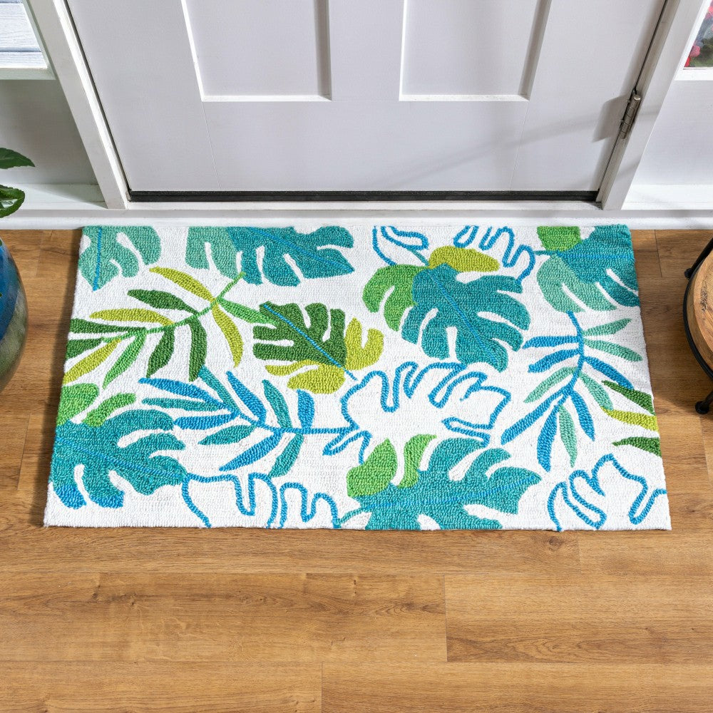 Monstera Leaf Indoor/Outdoor Hooked Rug 24"x42" | Plow & Hearth
