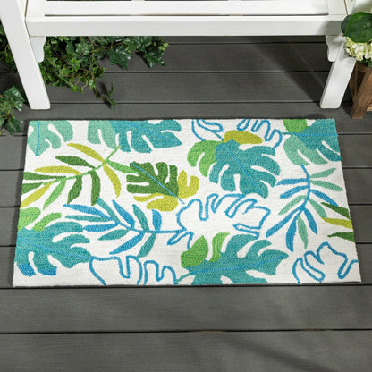 Monstera Leaf Indoor/Outdoor Hooked Rug 24"x42" | Plow & Hearth
