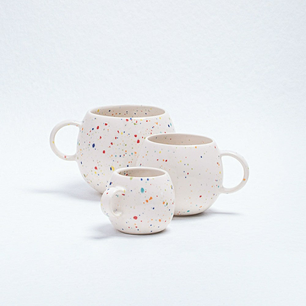 White Ball Stoneware Ceramic Mug, 17oz | Plow & Hearth