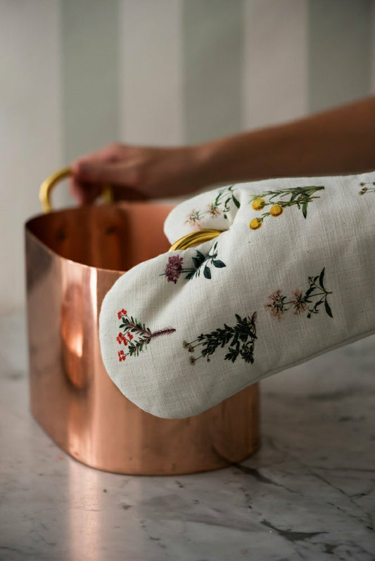Flora Oven Mitt | Plow & Hearth