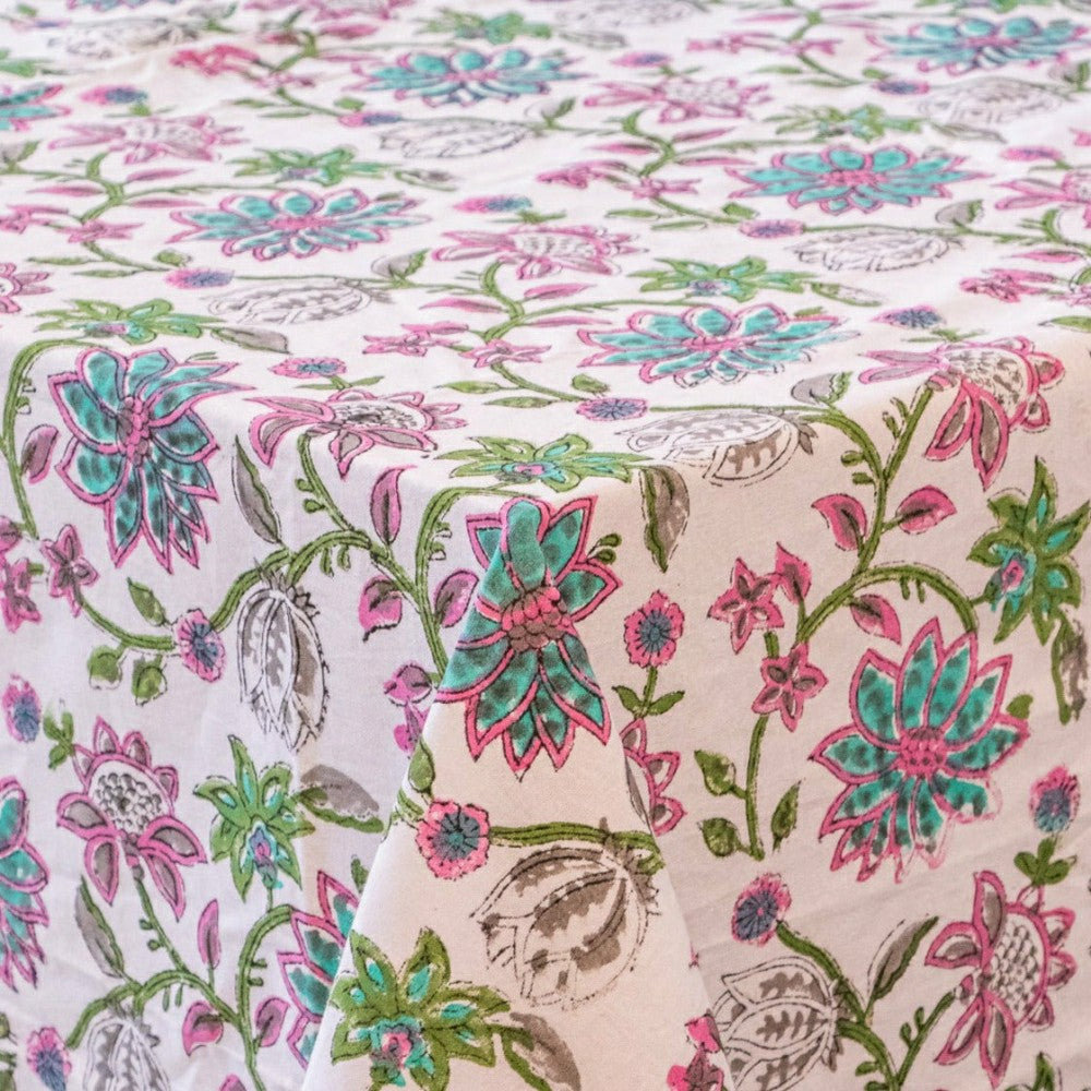 Pendula Petunia Tablecloth | Plow & Hearth