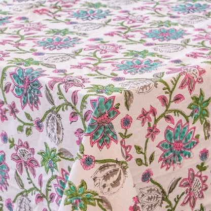 Pendula Petunia Tablecloth | Plow & Hearth