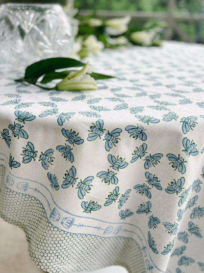 Honeybee Table Throw | Plow & Hearth