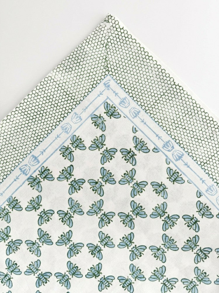Honeybee Table Throw | Plow & Hearth