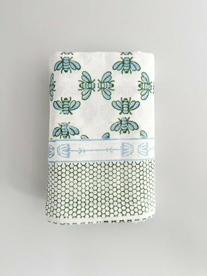 Honeybee Table Throw | Plow & Hearth
