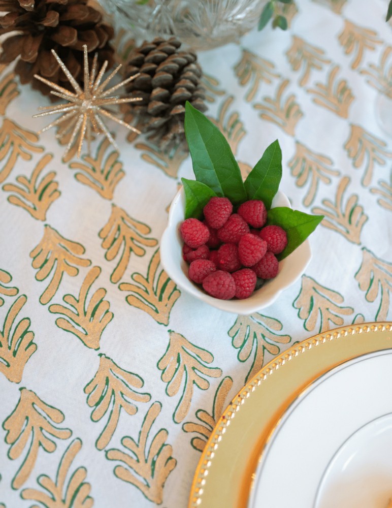 Evergreen & Gold Palmetto Tablecloth | Plow & Hearth