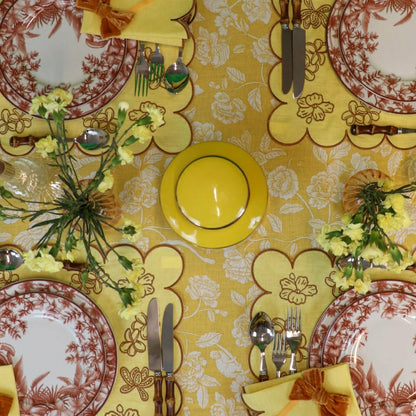 Marigold Flora Parlour Tablecloth | Plow & Hearth