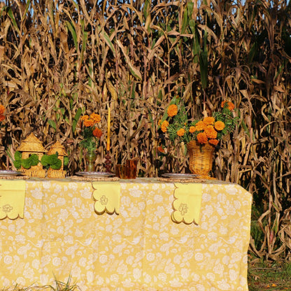 Marigold Flora Parlour Tablecloth | Plow & Hearth