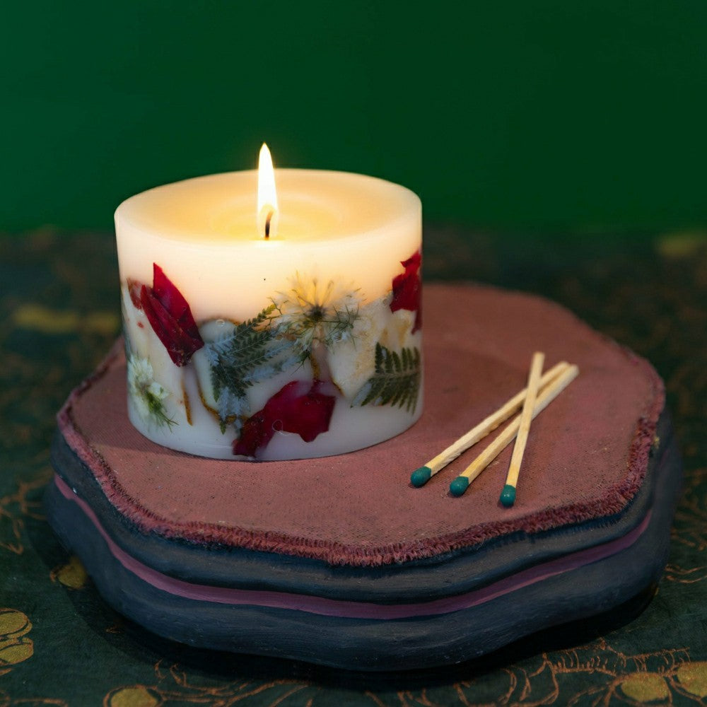 Spicy Apple Petite Oval Botanical Candle | Plow & Hearth