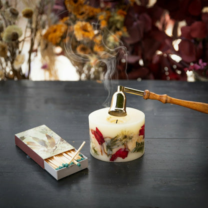 Spicy Apple Petite Oval Botanical Candle | Plow & Hearth
