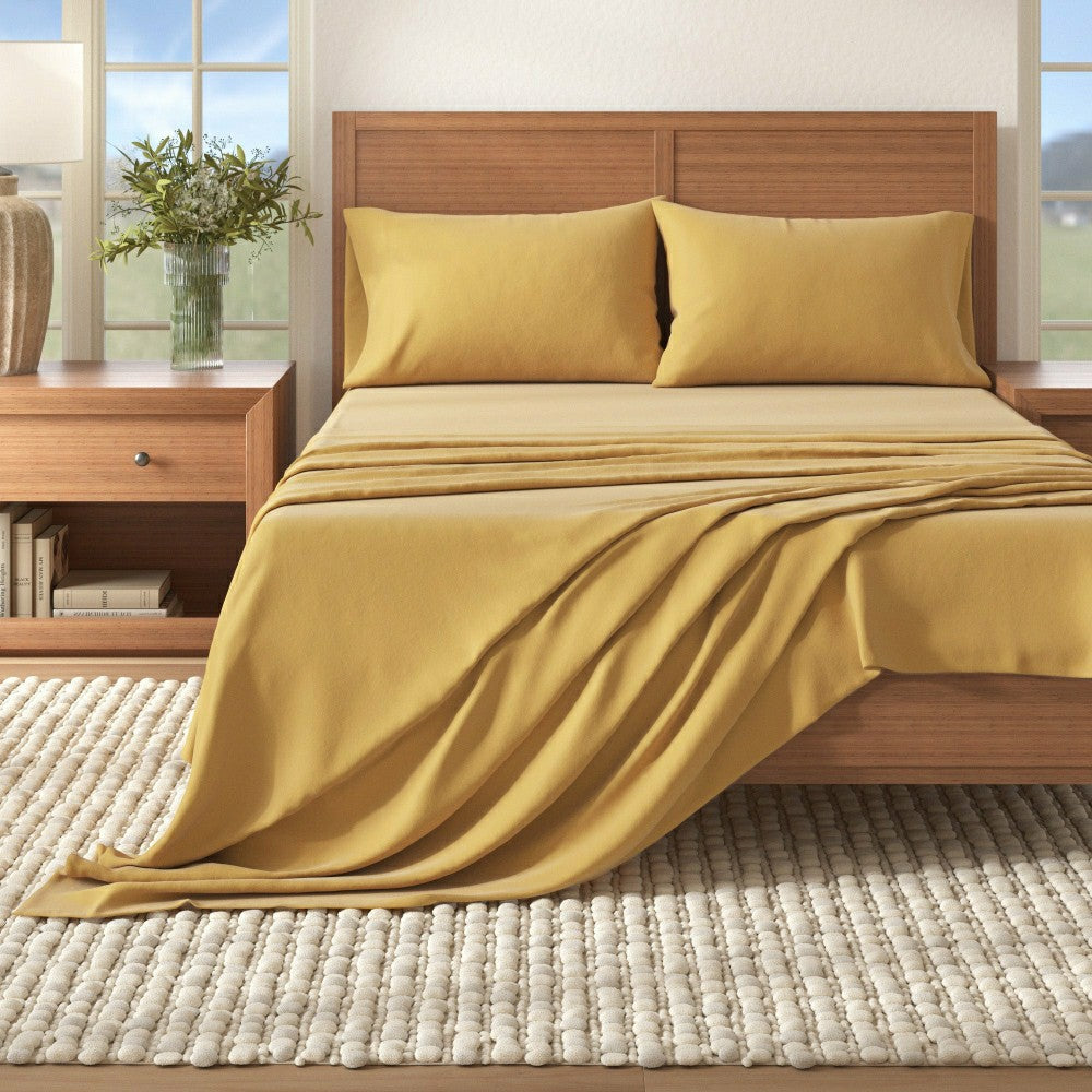 4-Piece Cotton Solid Flannel Sheet - Nordic Collection | Plow & Hearth