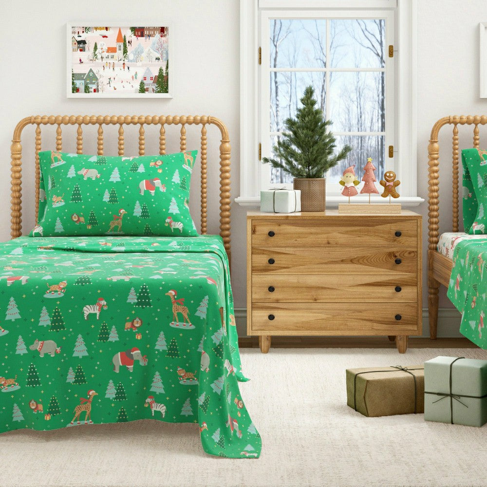 4-Piece Turkish Cotton Christmas Flannel Sheet - Whittaker Collection | Plow & Hearth