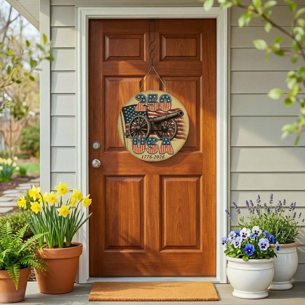 Red White & Bloom Wood Round Door Décor, 250 USA, 18" | Plow & Hearth