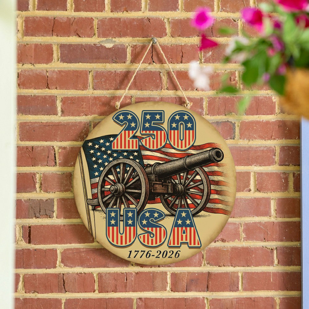 Red White & Bloom Wood Round Door Décor, 250 USA, 18" | Plow & Hearth