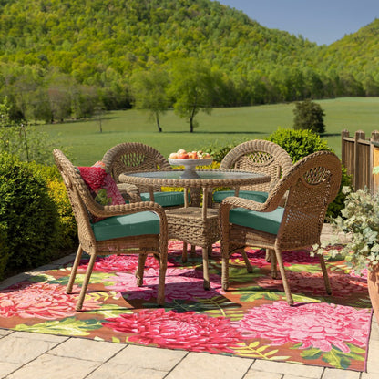 Indoor/Outdoor Chrysanthemum Polypropylene Rug, 7'10" x 9'10" | Plow & Hearth