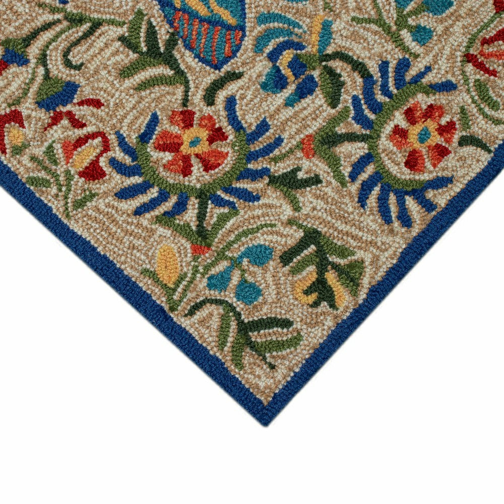 Liora Manne Frontporch Flora Bee Indoor/Outdoor Rug | Plow & Hearth