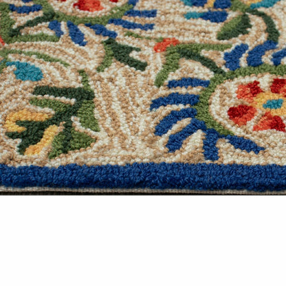 Liora Manne Frontporch Flora Bee Indoor/Outdoor Rug | Plow & Hearth