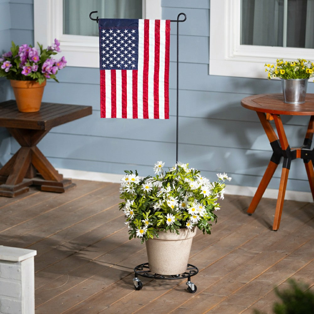 Metal Garden Flag Plant Stand | Plow & Hearth