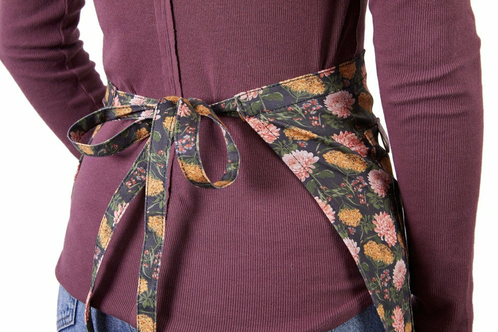 Gardener's Half Apron | Plow & Hearth