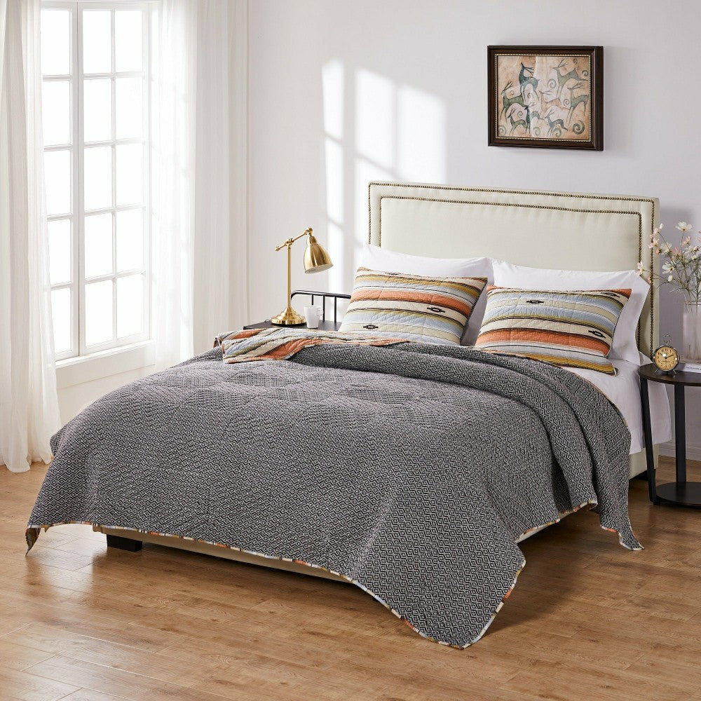 Painted Desert Reversible Bedding, Clay | Plow & Hearth