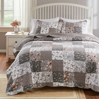 Giulia Reversible Bedding | Plow & Hearth