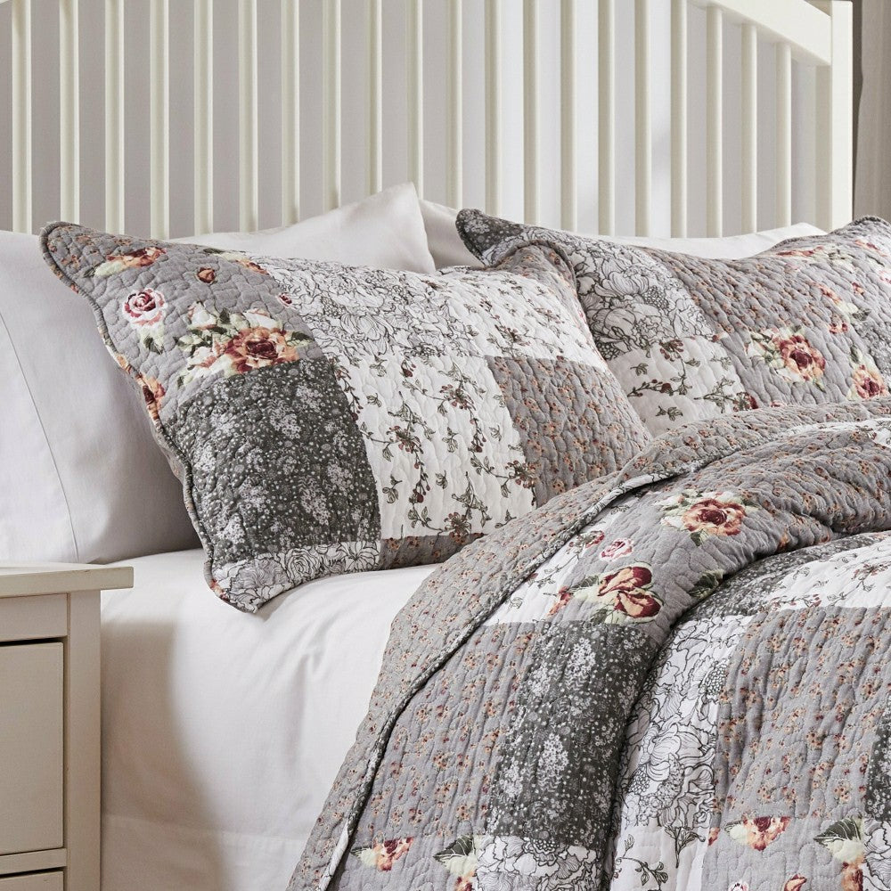 Giulia Reversible Bedding | Plow & Hearth